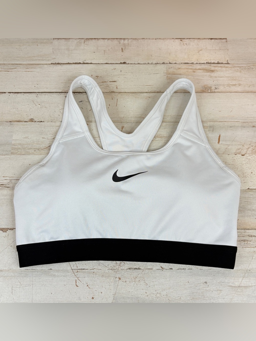 Nike Size Small Women’s White Athletic DriFit Wireless Padded Sports Bra